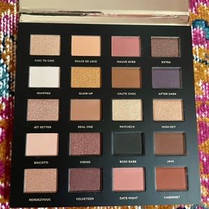 New in box Iconic London Eye Shadow Palette